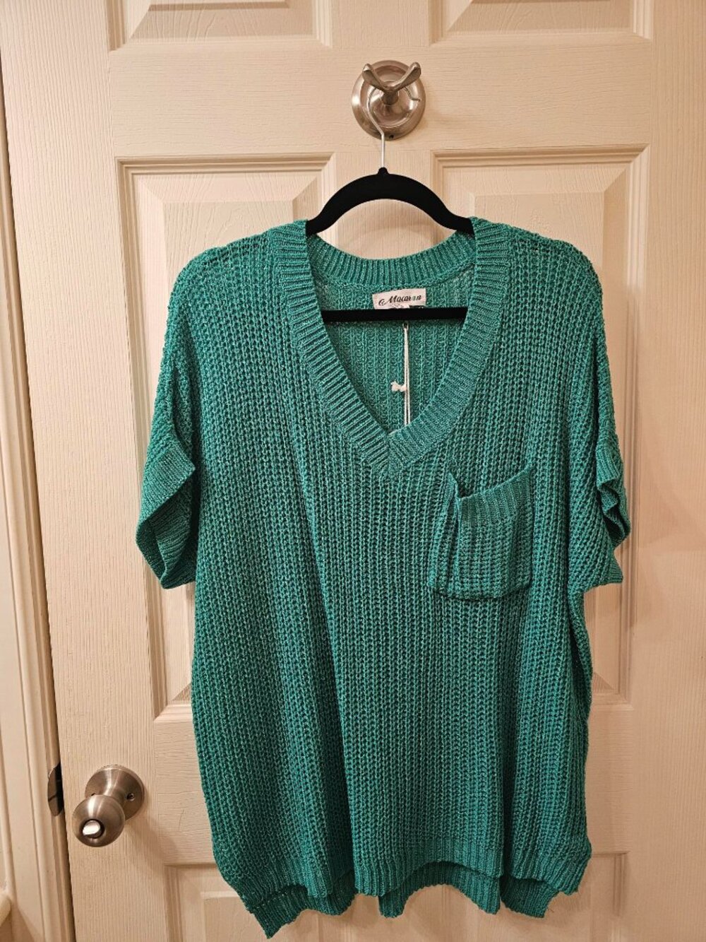 NWT Macaron Small Green Knit Blouse w / Pocket